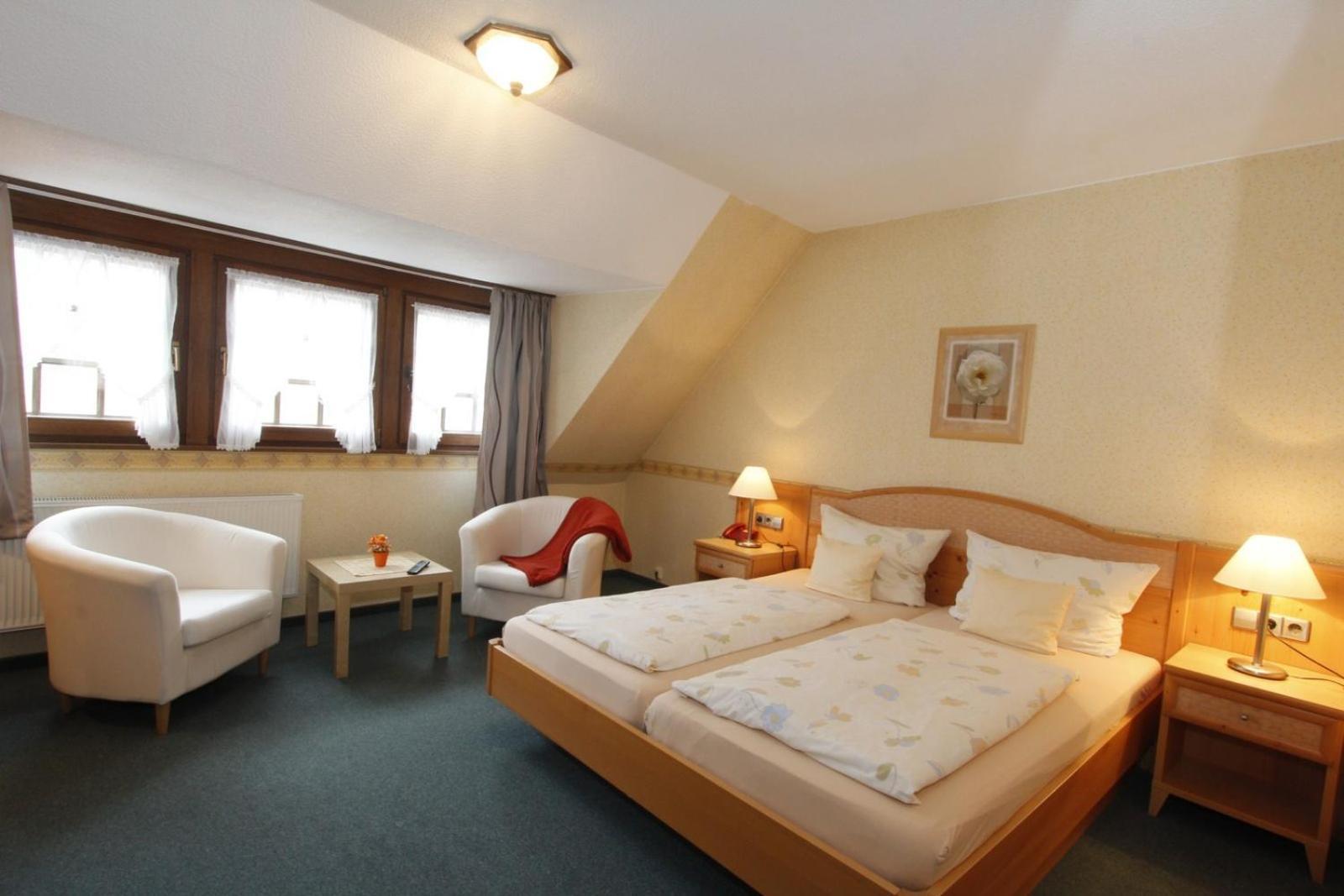 Hotel-Garni-Kachelburg ディーブリヒ エクステリア 写真